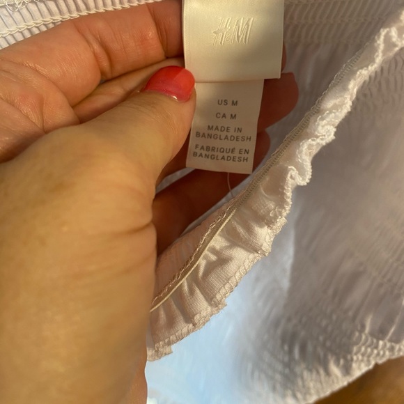 H&M Y2K Smocked Top - Picture 3 of 3